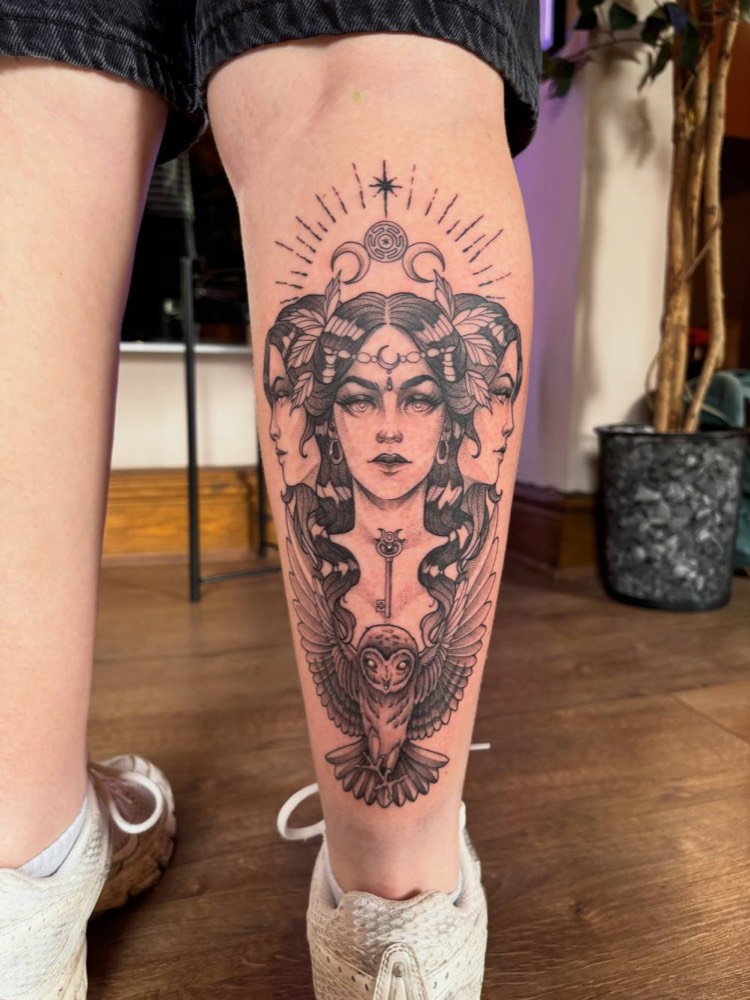 Woman's portrait with an owl, by Kay